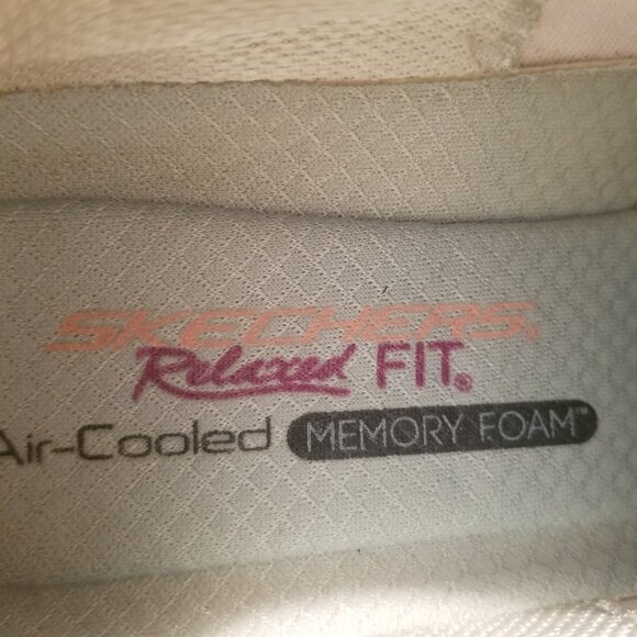 Sketchers D'Lux Walker Infinite Shoes Pink and Gray - Picture 6 of 6